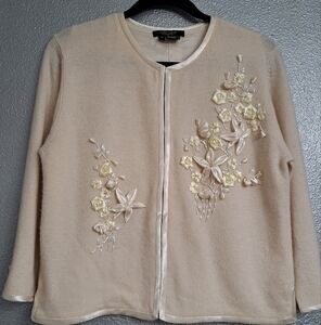 1950's Vintage Karen Kane Lambs Wool Cardigan With Embellishments  Size M